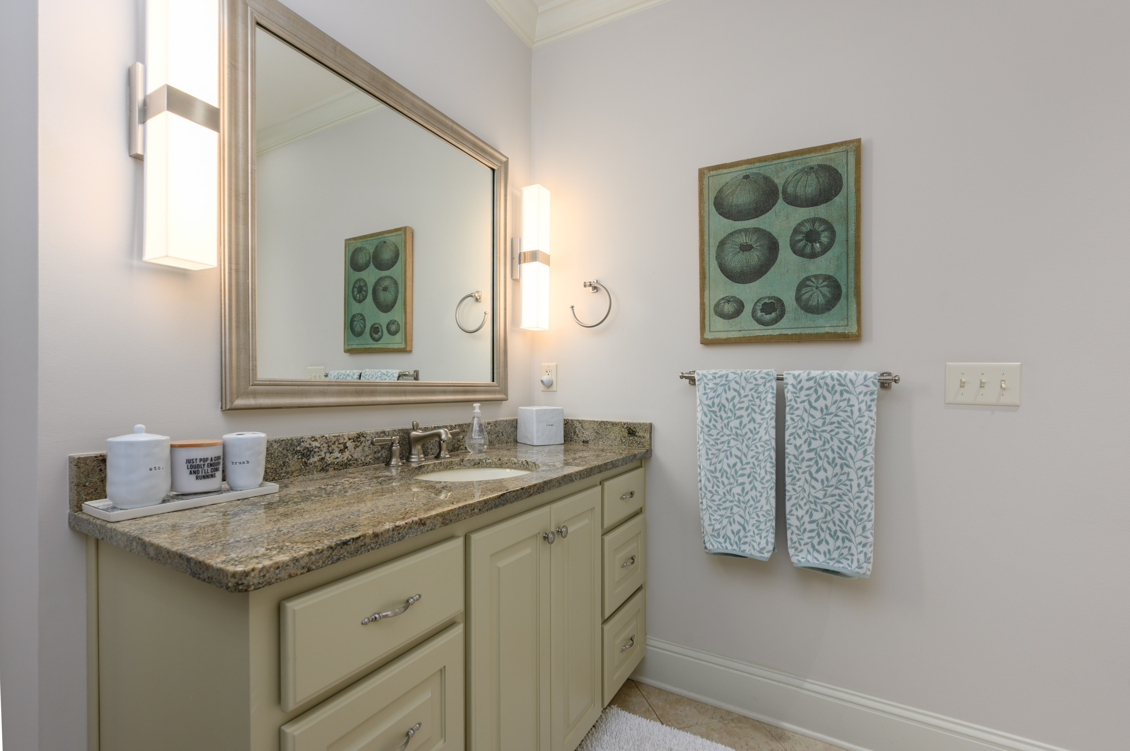 1060 Montgomery Drive image 37